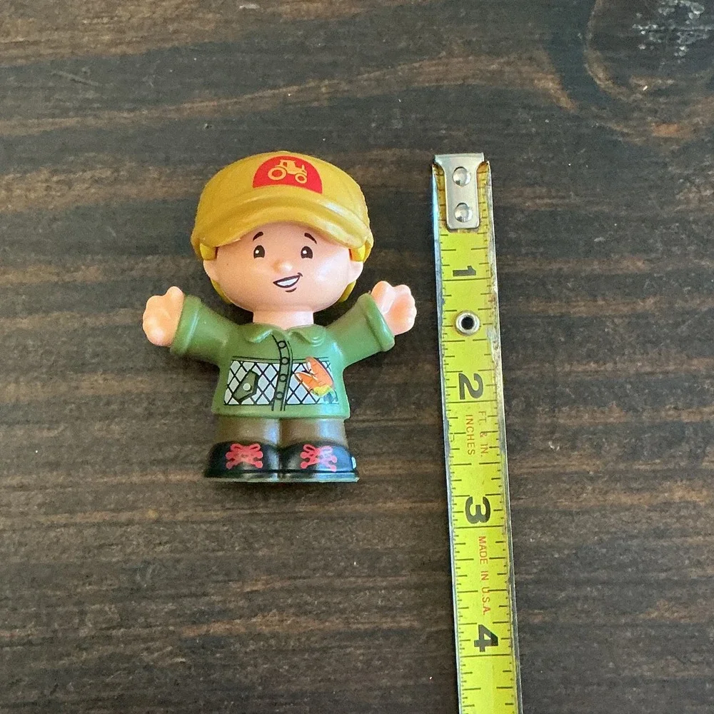 Fisher Price‎ Little People Figure FARMER Boy Tractor Driver Harvest Hat Yellow